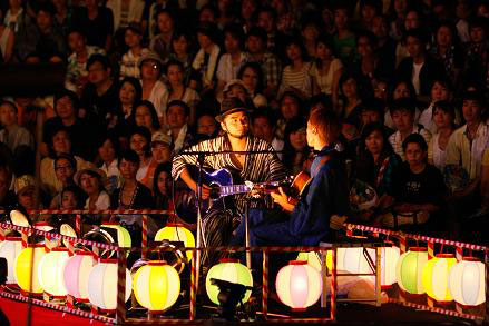 DEPAPEPE、毎年恒例の野音ライブを夏に開催！6回連続雨にはならず！