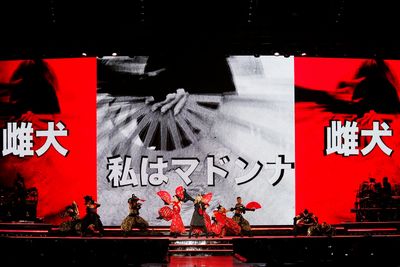 マドンナ、10年ぶり来日公演で4万人を魅了！