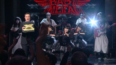 BABYMETAL、米・人気番組で「ギミチョコ！！」生披露