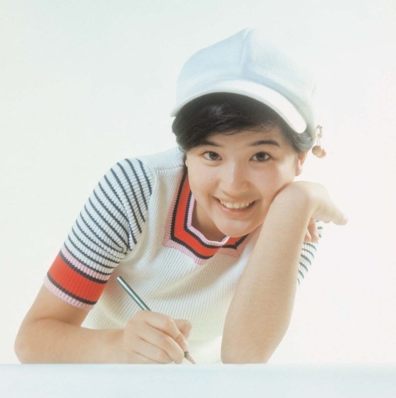 桜田淳子卒業記念アルバム３枚組 Amazon.co.jp: G087LP レコード BOX 3枚組 桜田淳子 卒業記念
