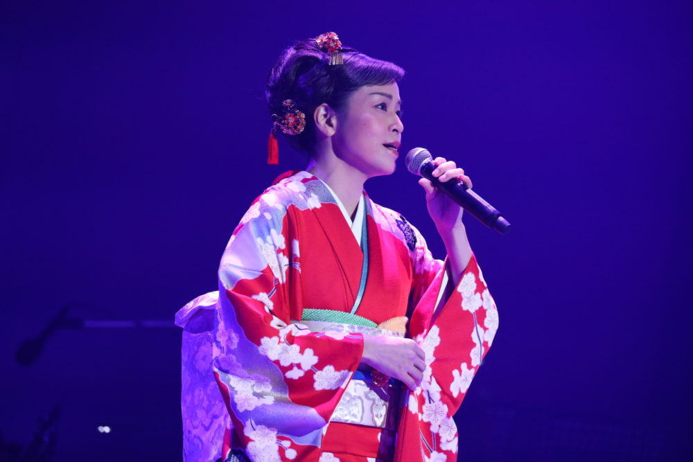 石原詢子 30周年記念リサイタル~遥かな歌の道~ [DVD] mxn26g8 Amazon.co.jp: 石原詢子 30周年記念リサイタル~遥かな歌の道