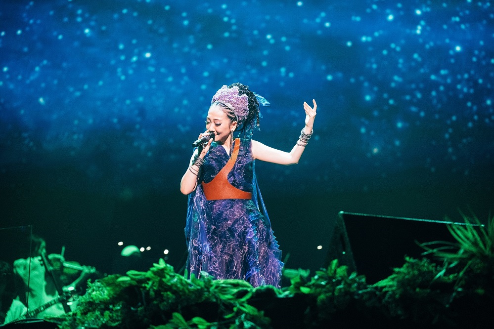 MISIA 大人気のライヴシリーズ「星空のライヴ」初のアリーナツアーがスタート！ファイナルとなる追加公演、東京・有明アリーナ２daysも発表に！ |  うたまっぷNEWS